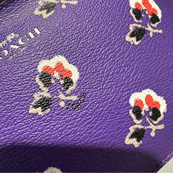 Coach Bramble Rose Wristlet Purple - Picture 10 of 11
